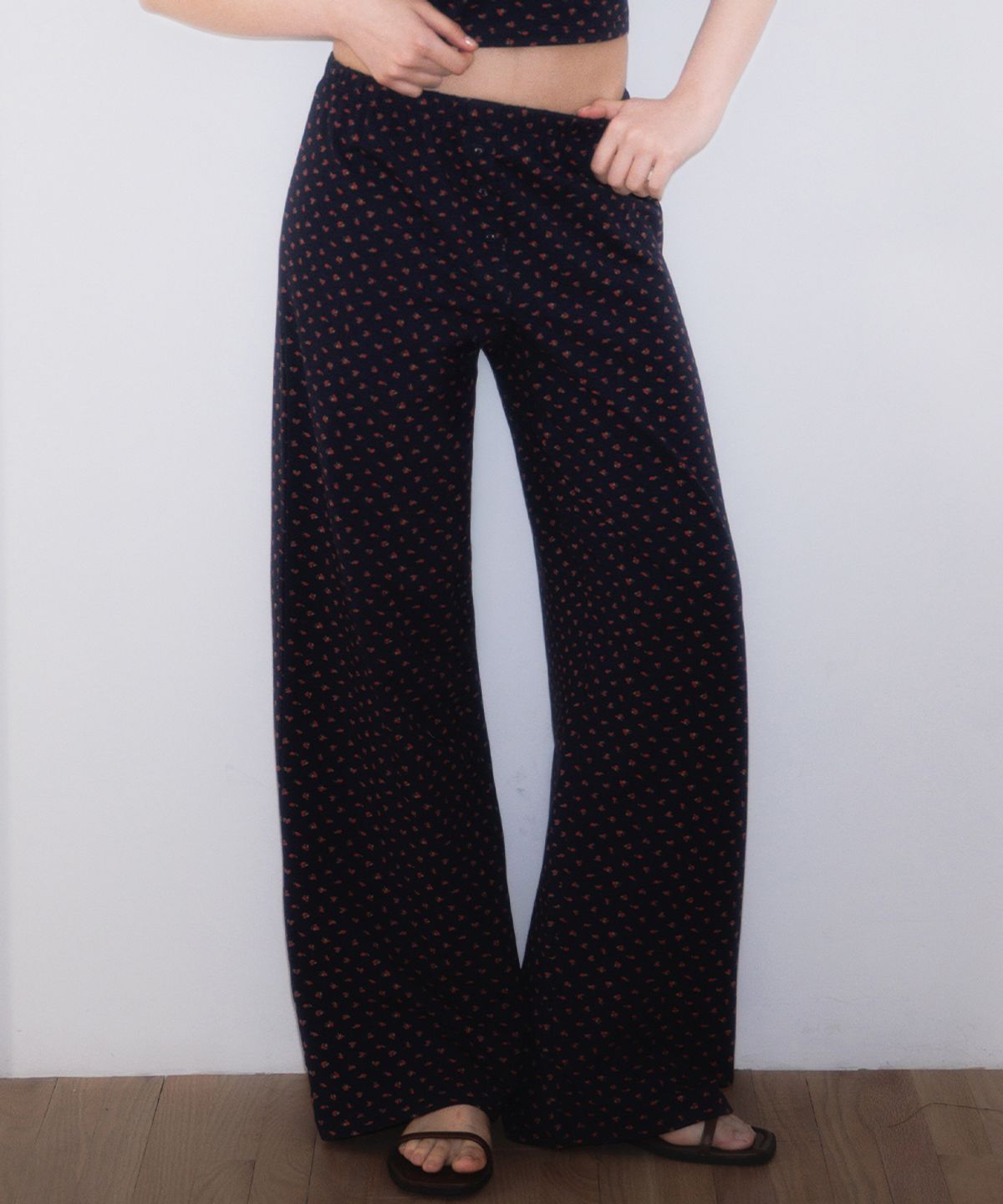 로제프란츠(ROSEFRANTZ) Rose & Berry Lounge Pants [Rose Navy]