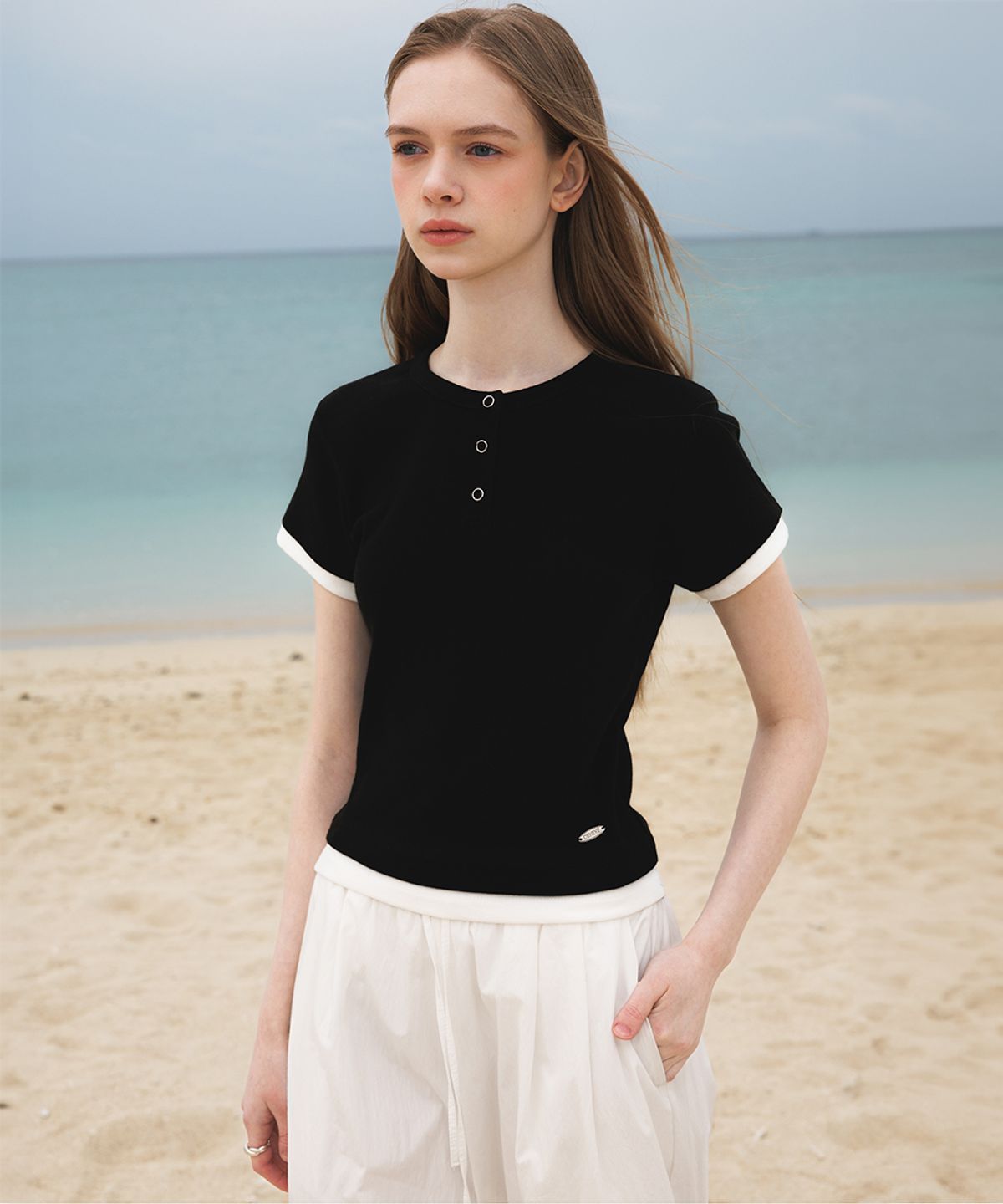 드헤베(DEHEVE) Layered Eyelet T-Shirt [Black]