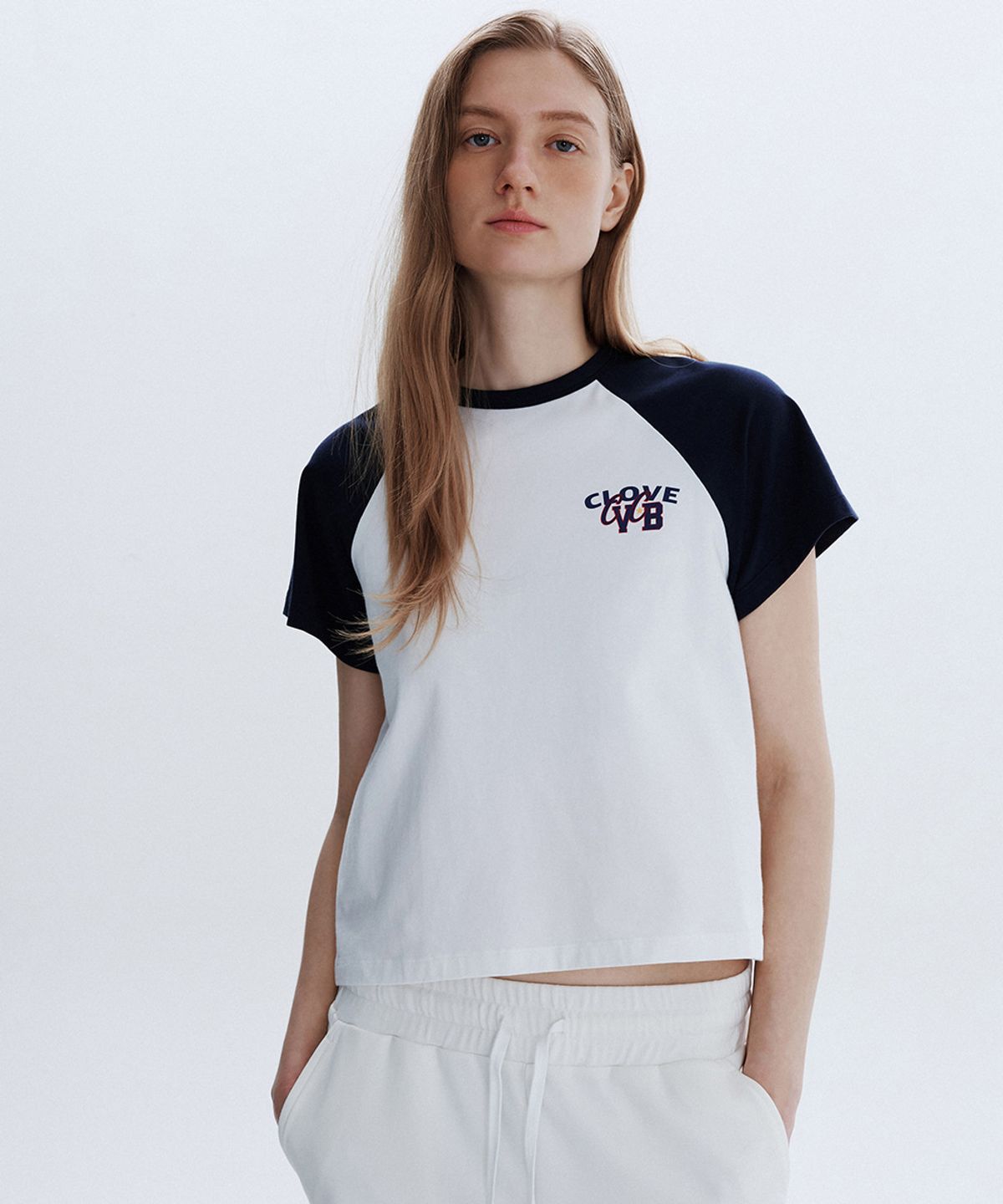 클로브(CLOVE) [26SM clove] Raglan Logo Graphic T-Shirt (White)