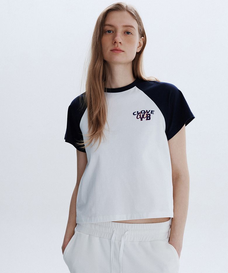[26SM clove] Raglan Logo Graphic T-Shirt (White)