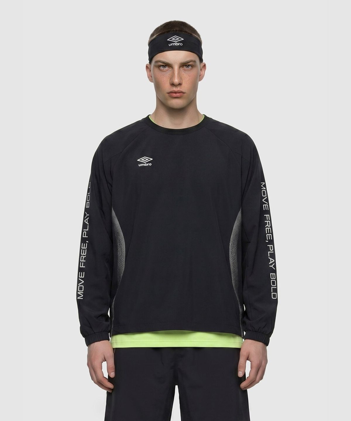 엄브로(UMBRO) [COOLING] 슬로우킥 냉감 긴팔 피스테 블랙 UR221SWT52