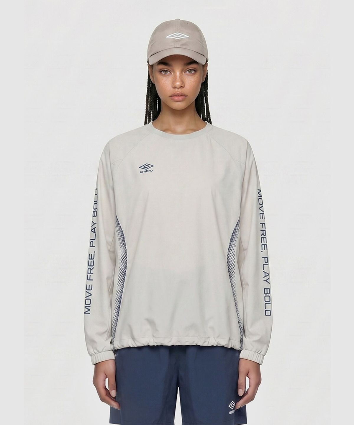 엄브로(UMBRO) [COOLING] 슬로우킥 냉감 긴팔 피스테 라이트 그레이 UR221SWT52