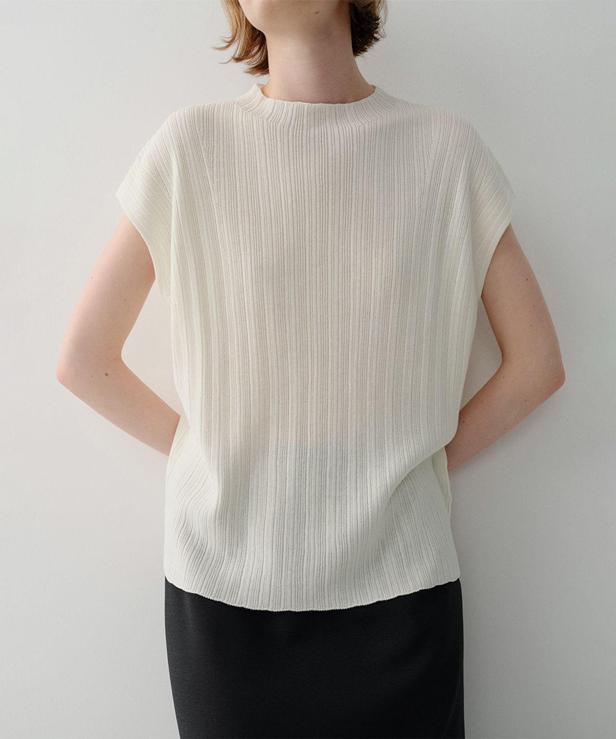 이아(EAAH) MOI PLEATS KNIT TOP (IVORY)