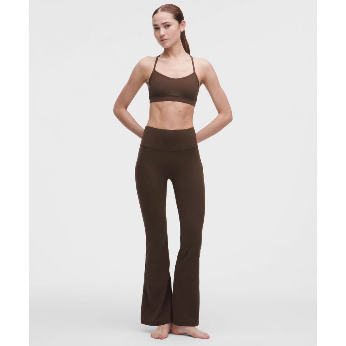 룰루레몬(LULULEMON) 그루브 Nulu 슈퍼 하이라이즈 플레어드 팬츠 *레귤러  WALC