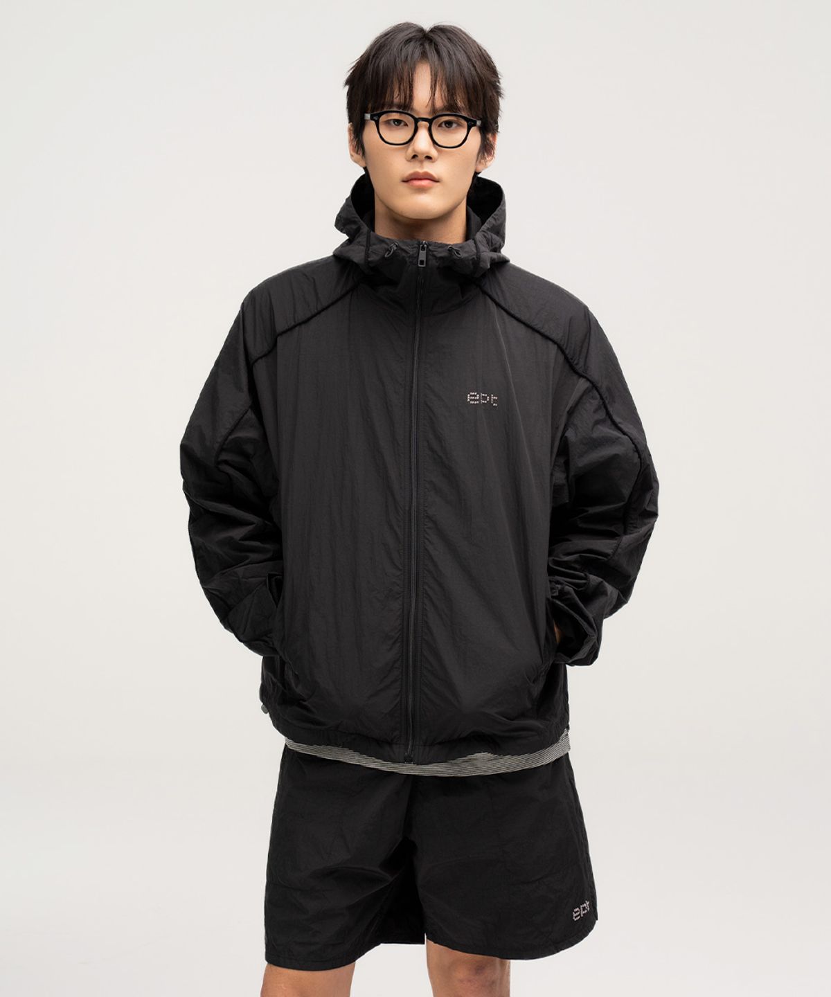 이피티(EPT) STUDDED WINDBREAKER (BLACK)