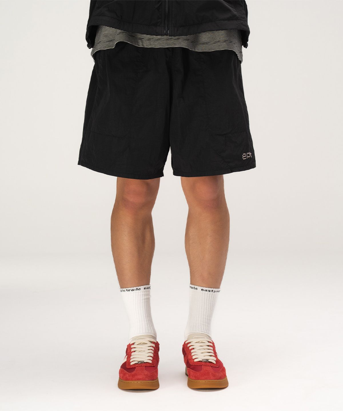 이피티(EPT) STUDDED NYLON SHORTS (BLACK)