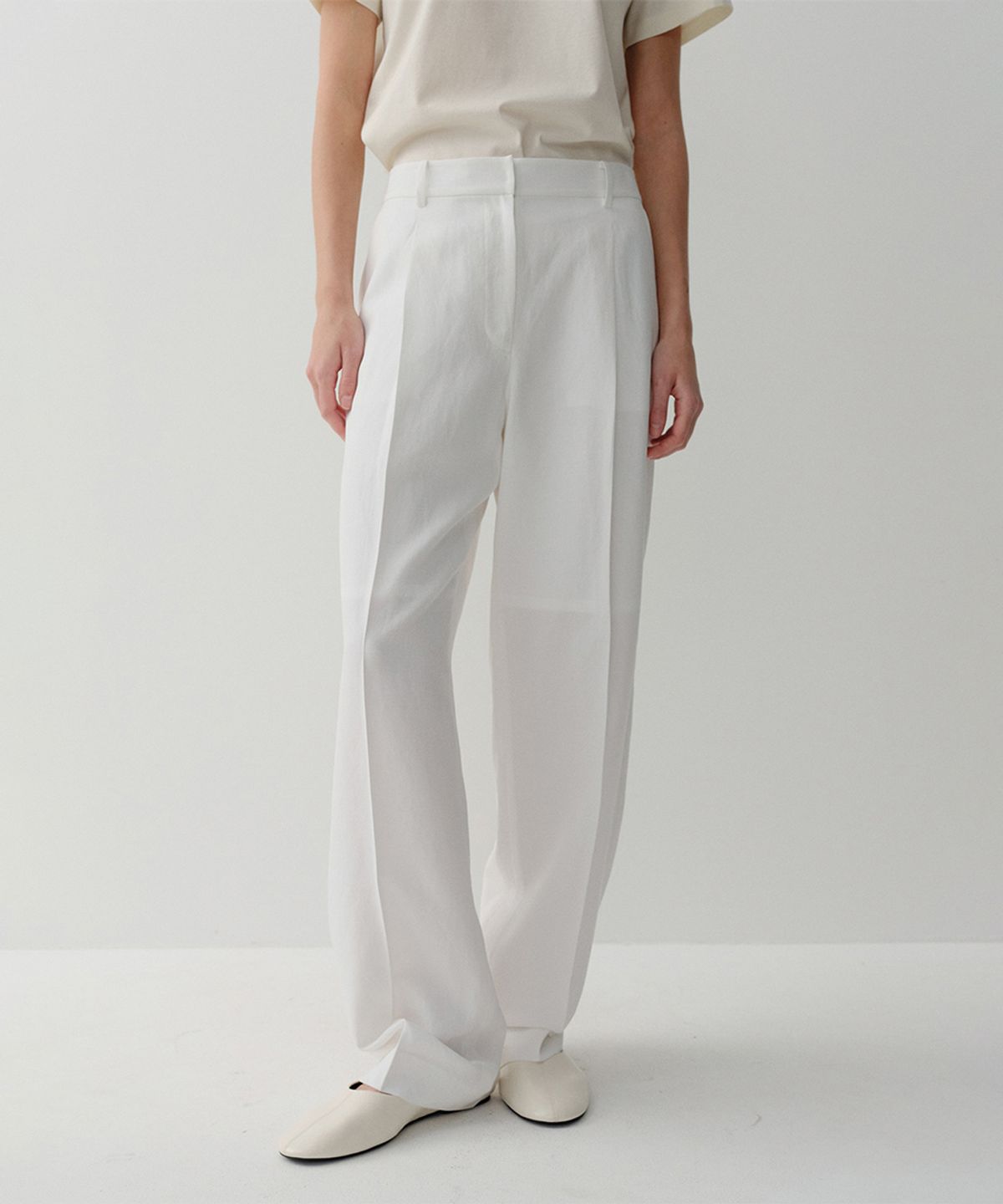 이아(EAAH) LINEN TAPERED PANTS (WHITE)