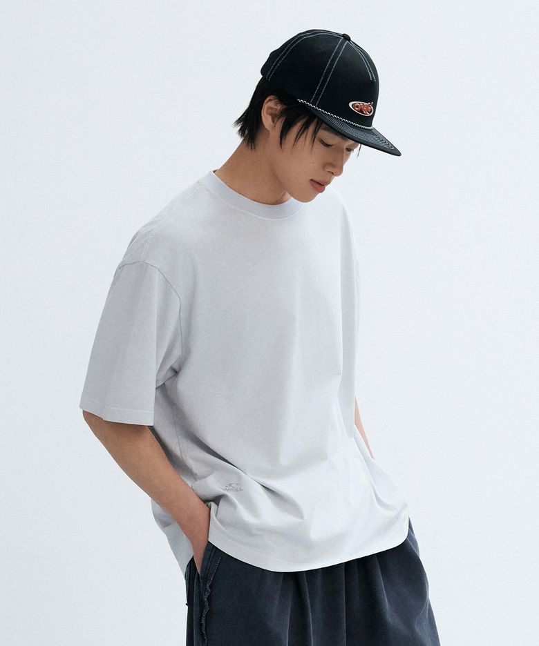 심볼 로고 피그먼트 티셔츠_더스티블루