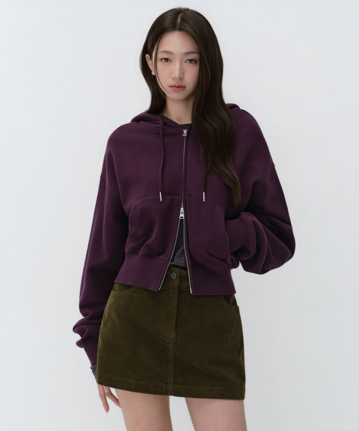 무신사 스탠다드 우먼(MUSINSA STANDARD WOMAN) 우먼즈 볼륨 크롭 후디드 스웨트 집업 [플럼]