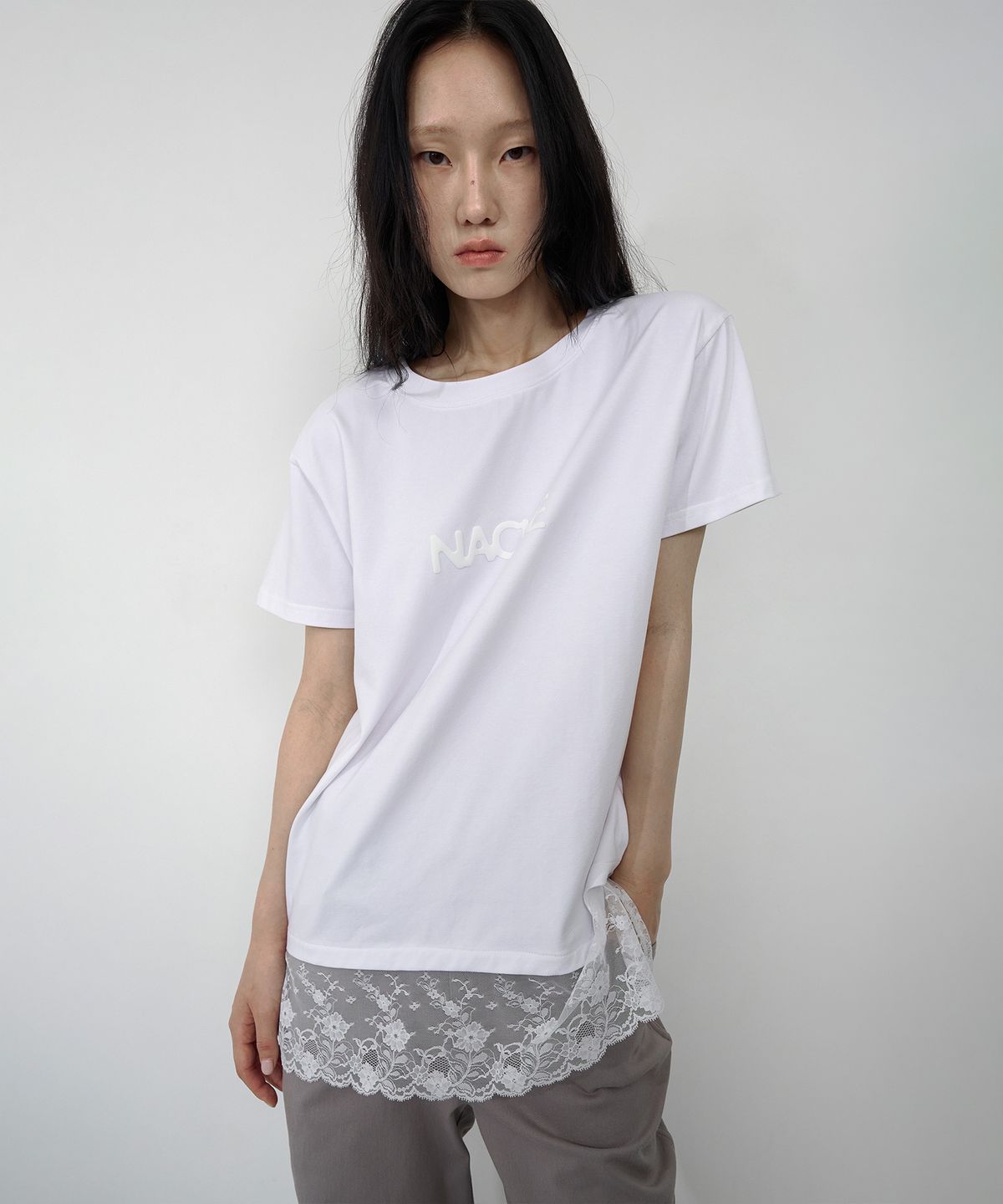나체(NACHE) FORM LOGO LACE T-SHIRT WHITE
