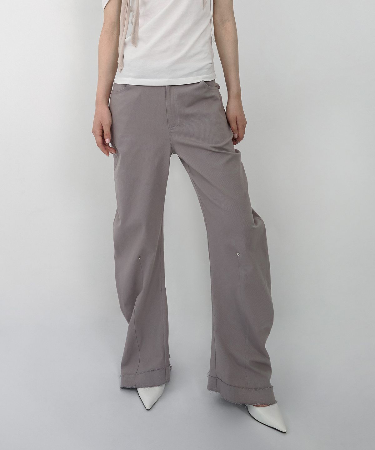 나체(NACHE) RAWCUT CURVED PANTS (UNISEX) ASH BEIGE