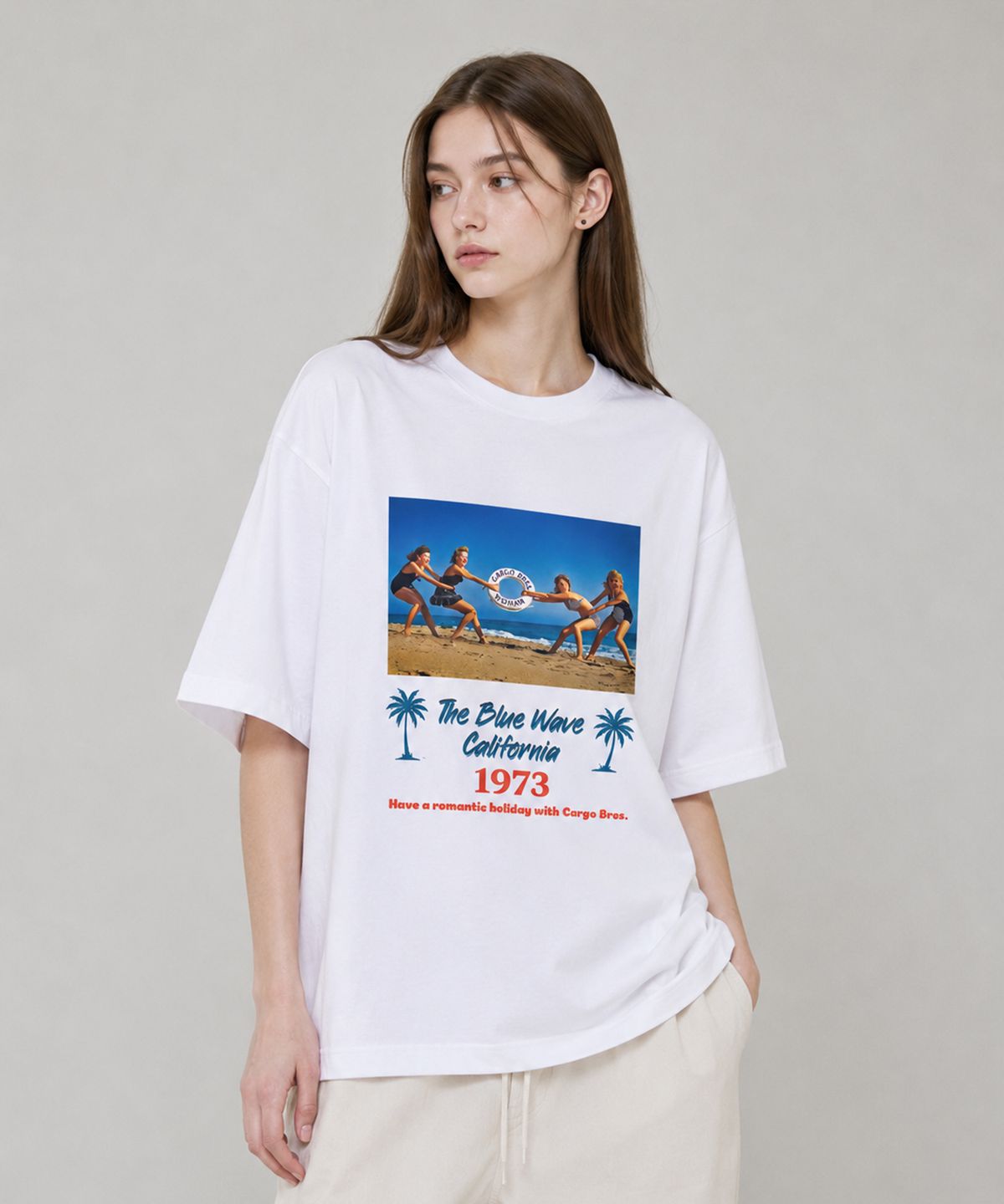 카고브로스 포 우먼(CARGOBROS FOR WOMAN) 더 블루 웨이브 그래픽 반팔 티셔츠 (화이트)