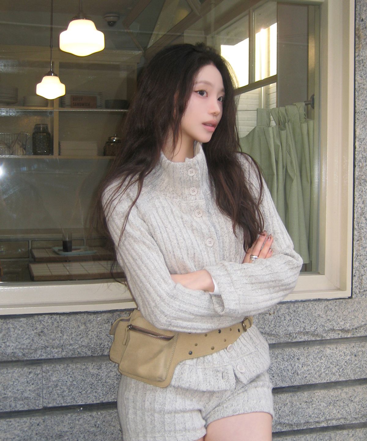 넛넛(NUTNUT) Suede Studded Pocket Belt Bag - BEIGE
