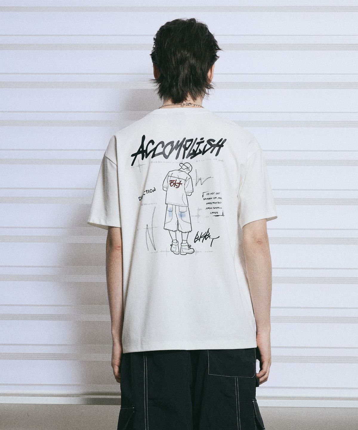 벙커버스터(BUNKERBUSTER) 어컴플리쉬 드로잉 반팔티 MQ2TU246_OFF WHITE