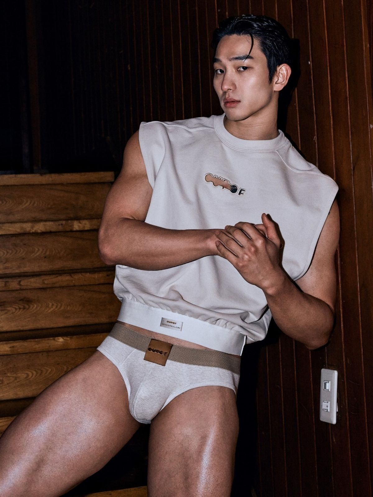 아웃오브(OUTOF) Woven Band Brief