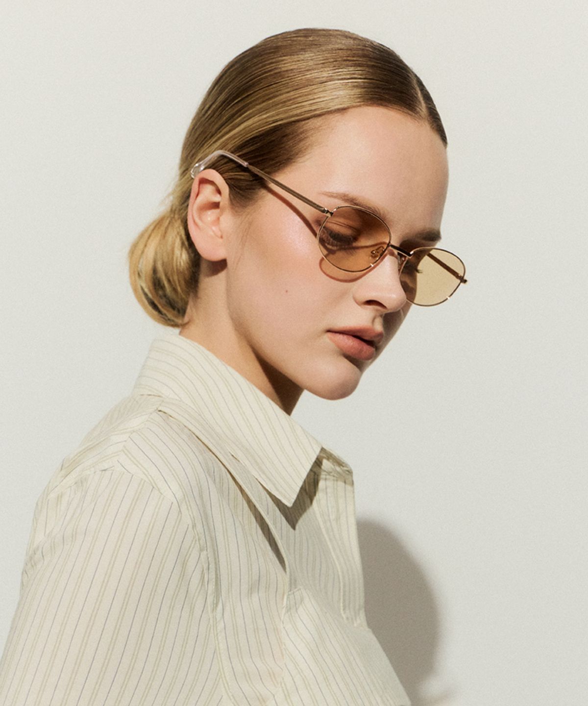 바니스뉴욕(BARNEYS NEWYORK) 폴더틴트 아이웨어 로지골드