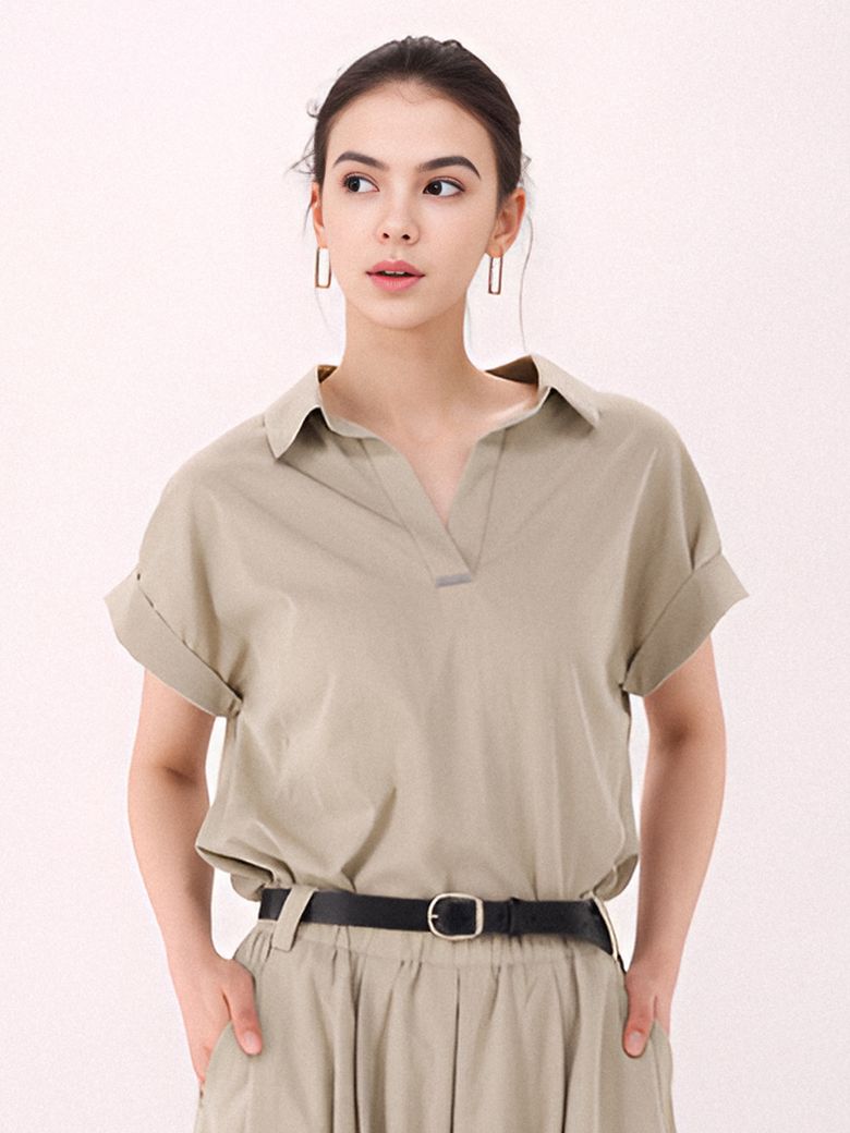 Half Sleeve Glossy Blouse _Beige