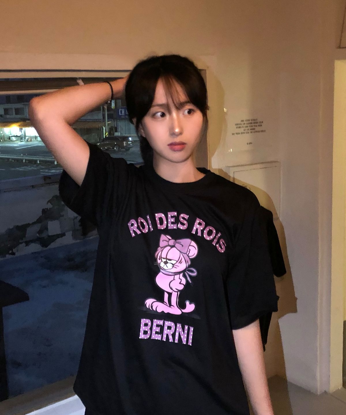 로아드로아(ROIDESROIS) 로아드로아 X 베르니 ROA WITH BERNI 로고 반팔티 (블랙)