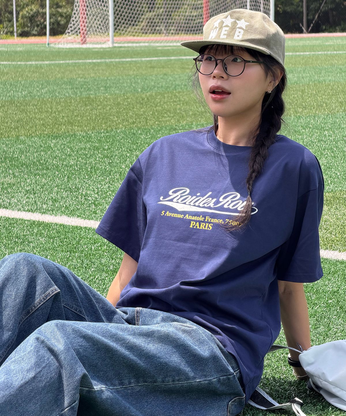 로아드로아(ROIDESROIS) 파리 스크립트 로고 반팔티 (네이비)