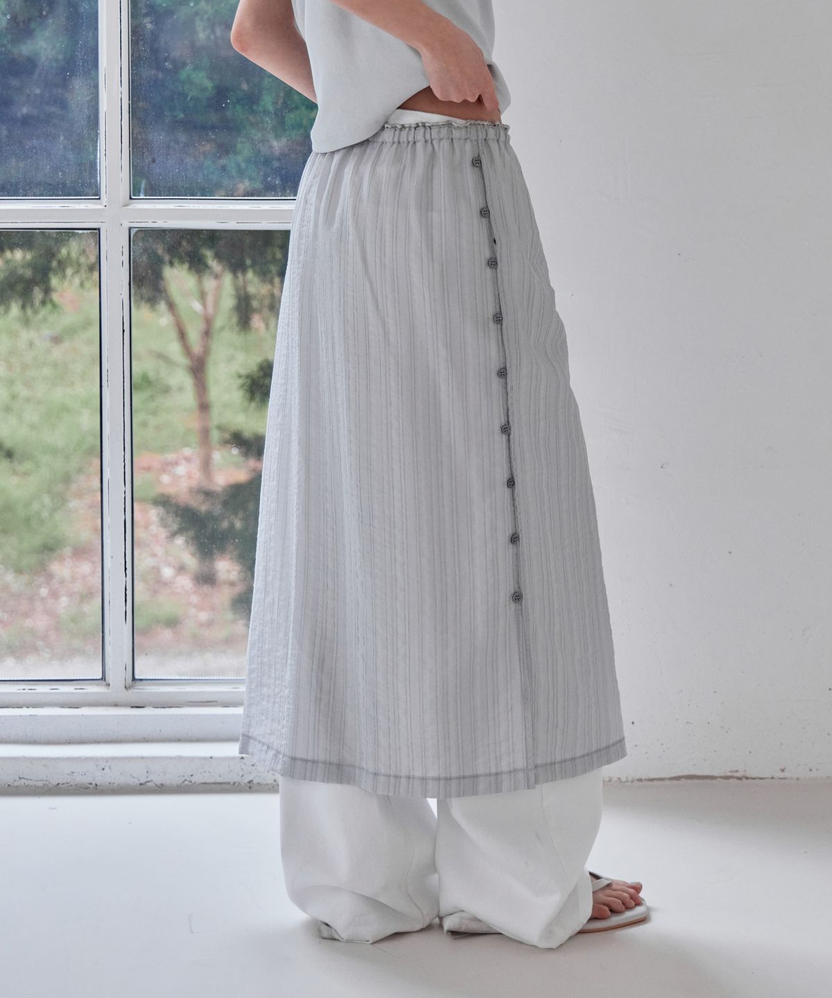 런던다다(LONDONDADA) Striped Button-up Layered Skirt, 2colors