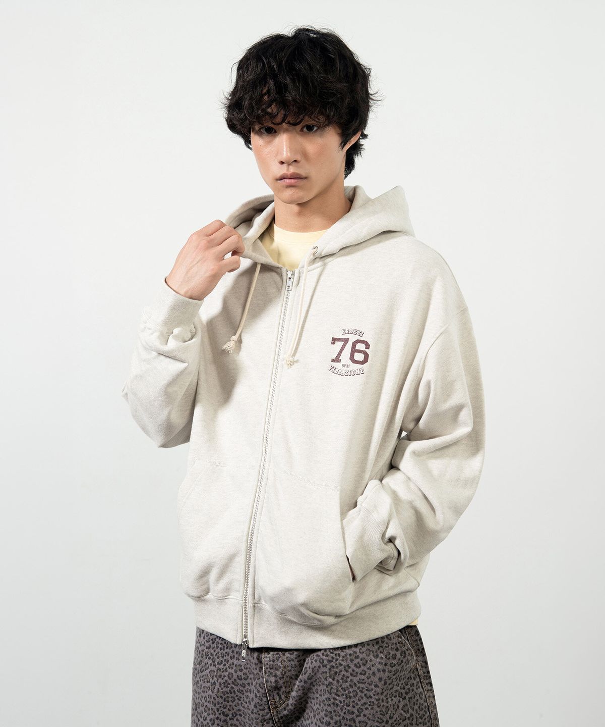 크래키(KRAKKI) [Unisex] Basic Zip-Up Hoodie_Oatmeal [KR265PUW421]