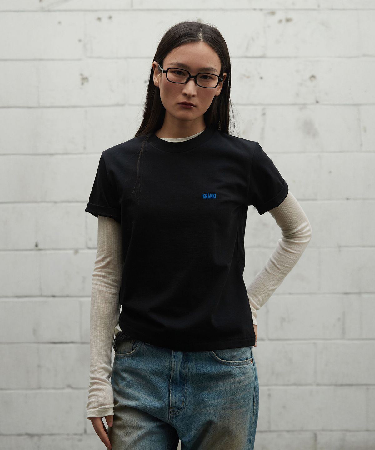 크래키(KRAKKI) [Women] Basic Logo Tee_Black [KR265PWT403]