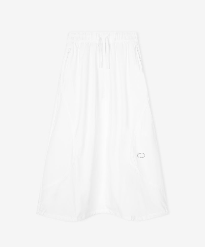 NBNWG3W612 / WOMEN FROZEN 우븐 스트레치 롱 스커트 (WHITE)