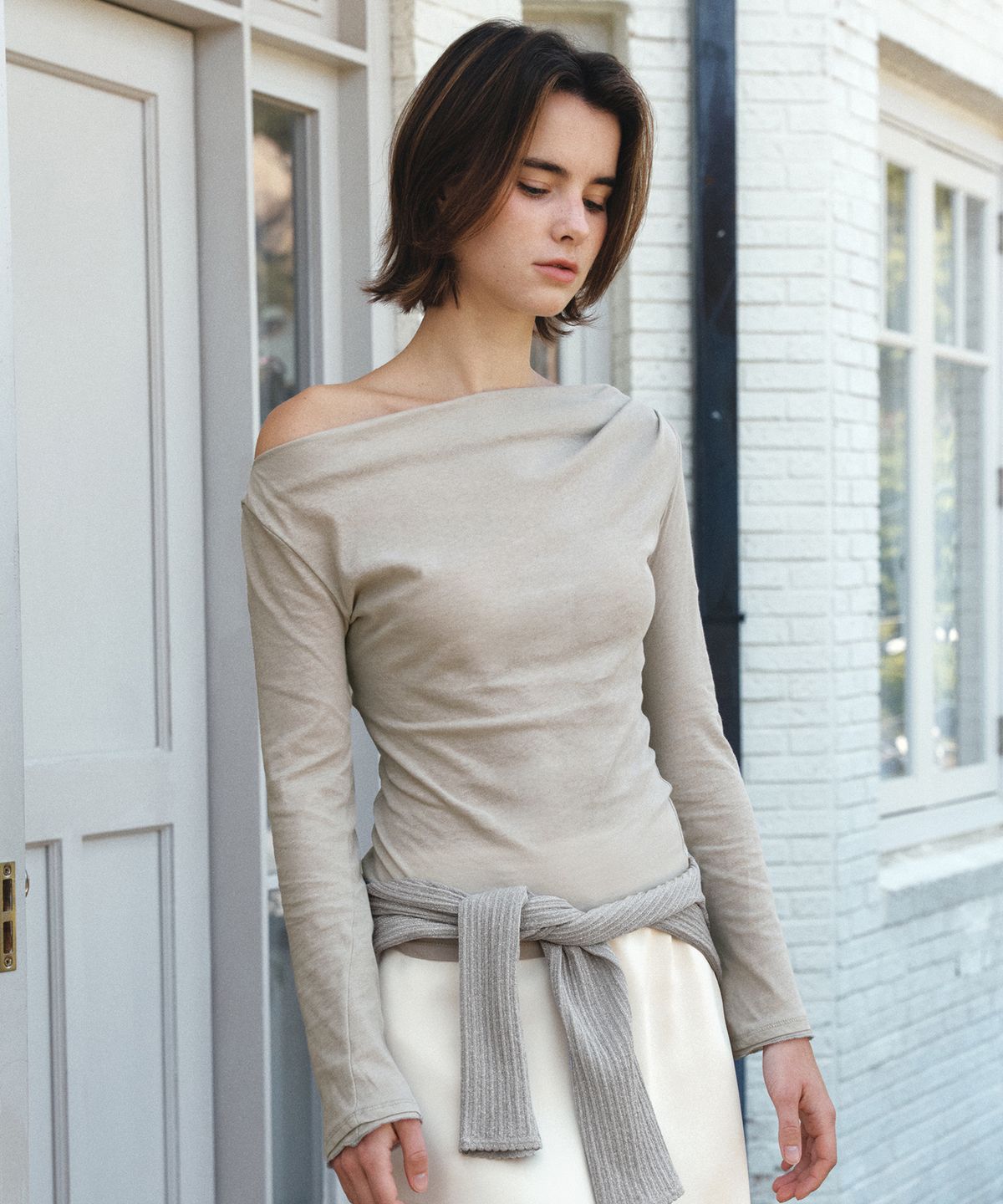 반원 아틀리에(VANONE ATELIER) A3604 드레이프 롱 슬리브_Light gray