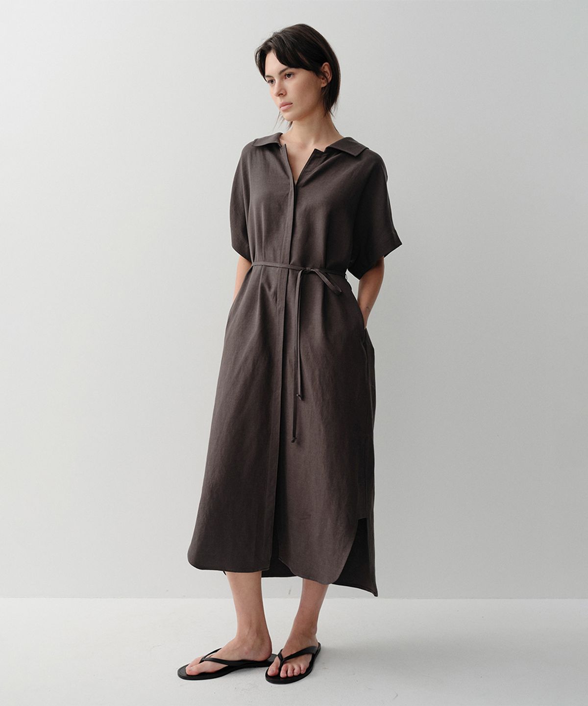 이아(EAAH) MALLOW LINEN SHIRT DRESS (BROWN)
