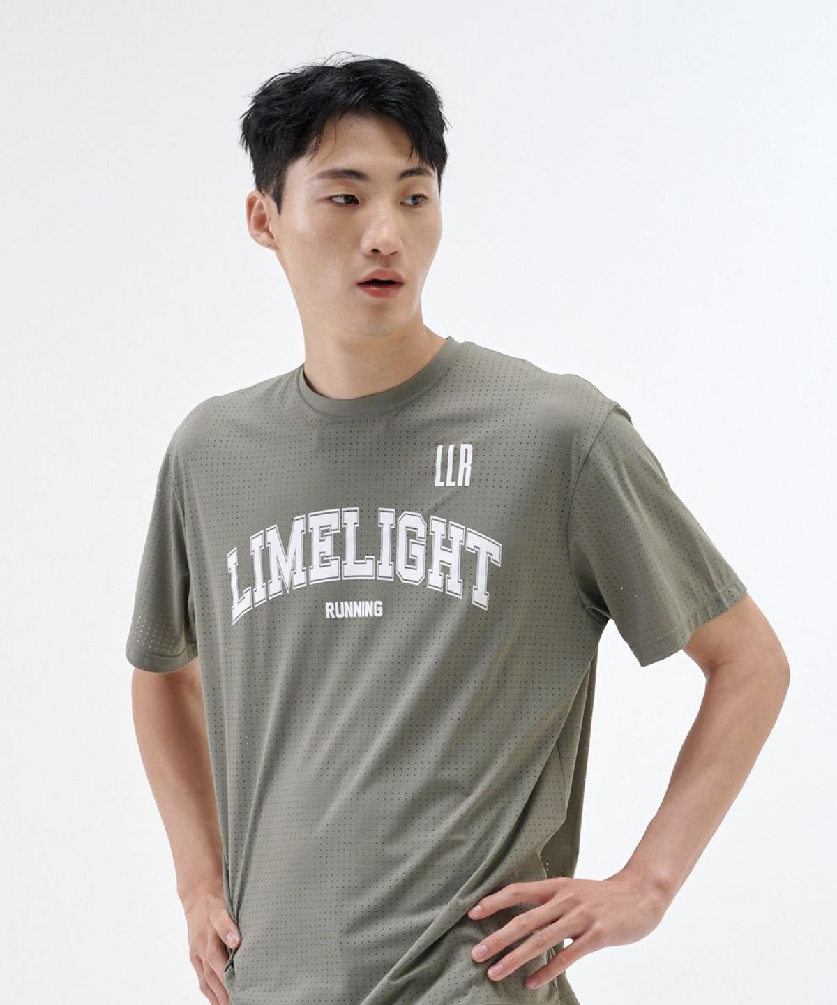 라임라잇 어패럴(LIMELIGHT APPAREL) LLR 아치 로고 러닝 티셔츠 (세이지/화이트)