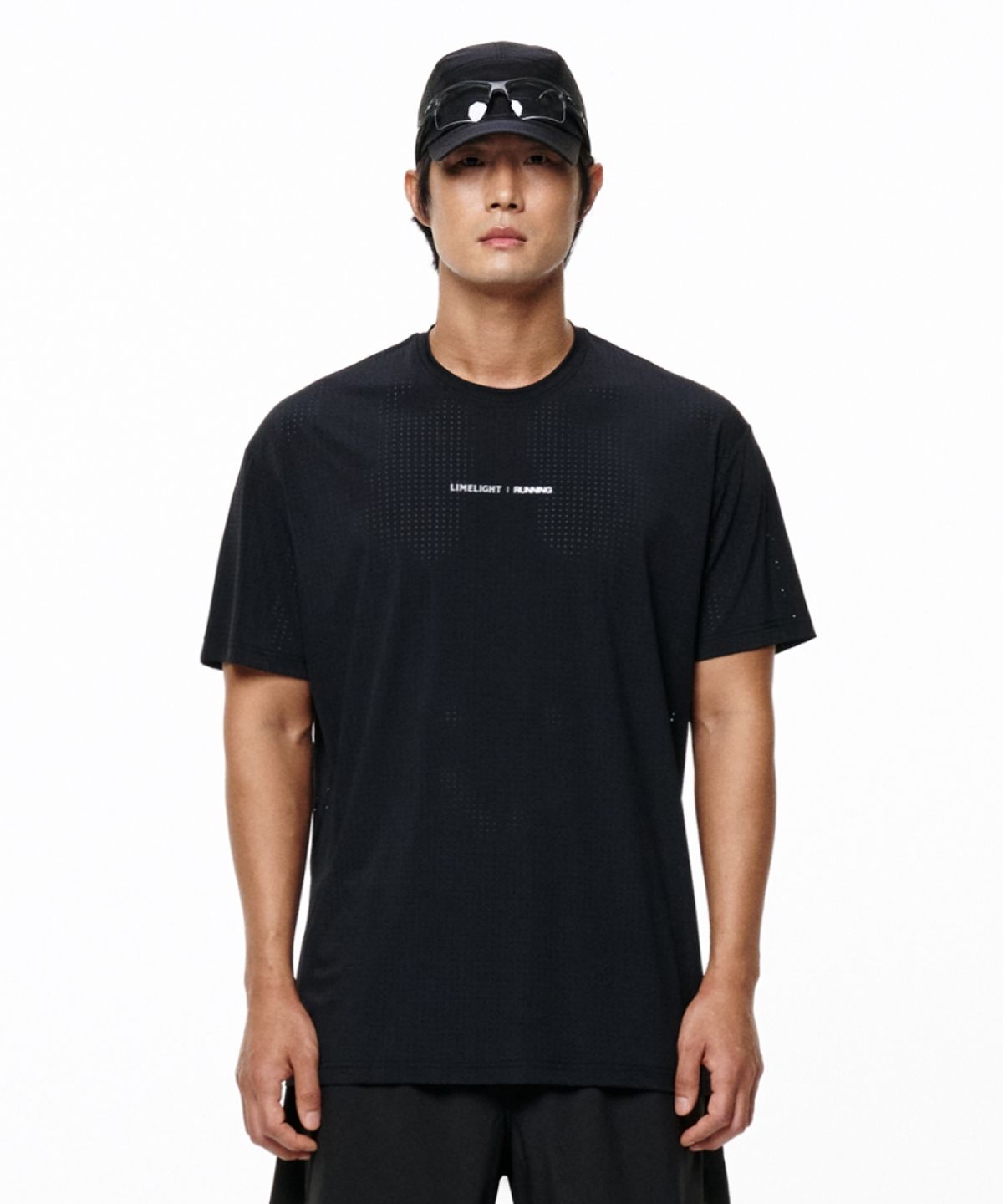라임라잇 어패럴(LIMELIGHT APPAREL) LLR 로고 러닝 티셔츠 (블랙/화이트)