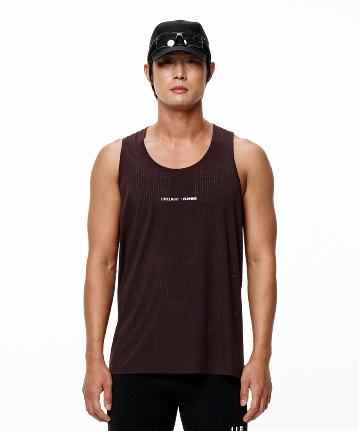 라임라잇 어패럴(LIMELIGHT APPAREL) LLR 로고 러닝 슬리브리스 (브라운/화이트)