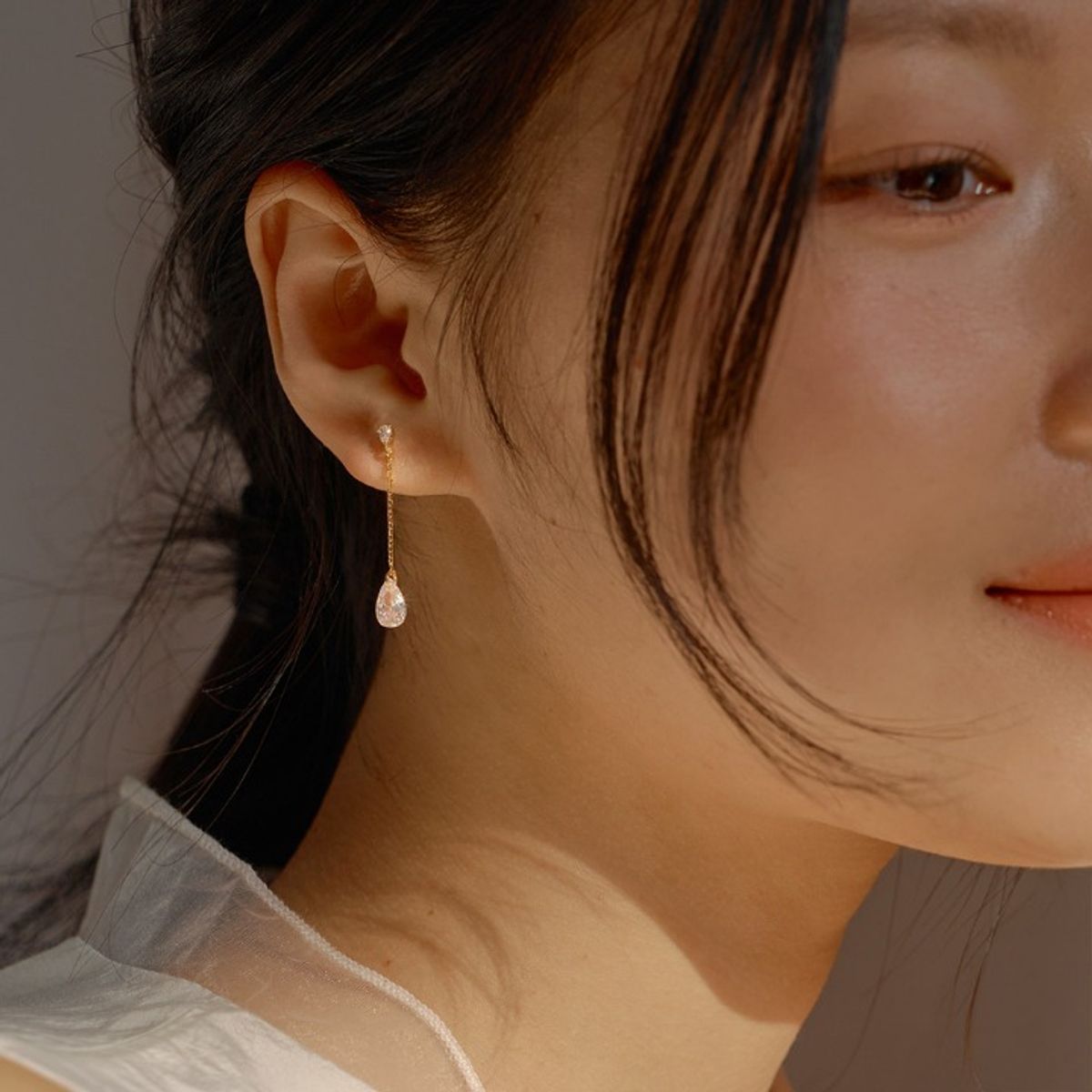 더블유비엘(WBL) 14k post 티어 드롭 귀걸이