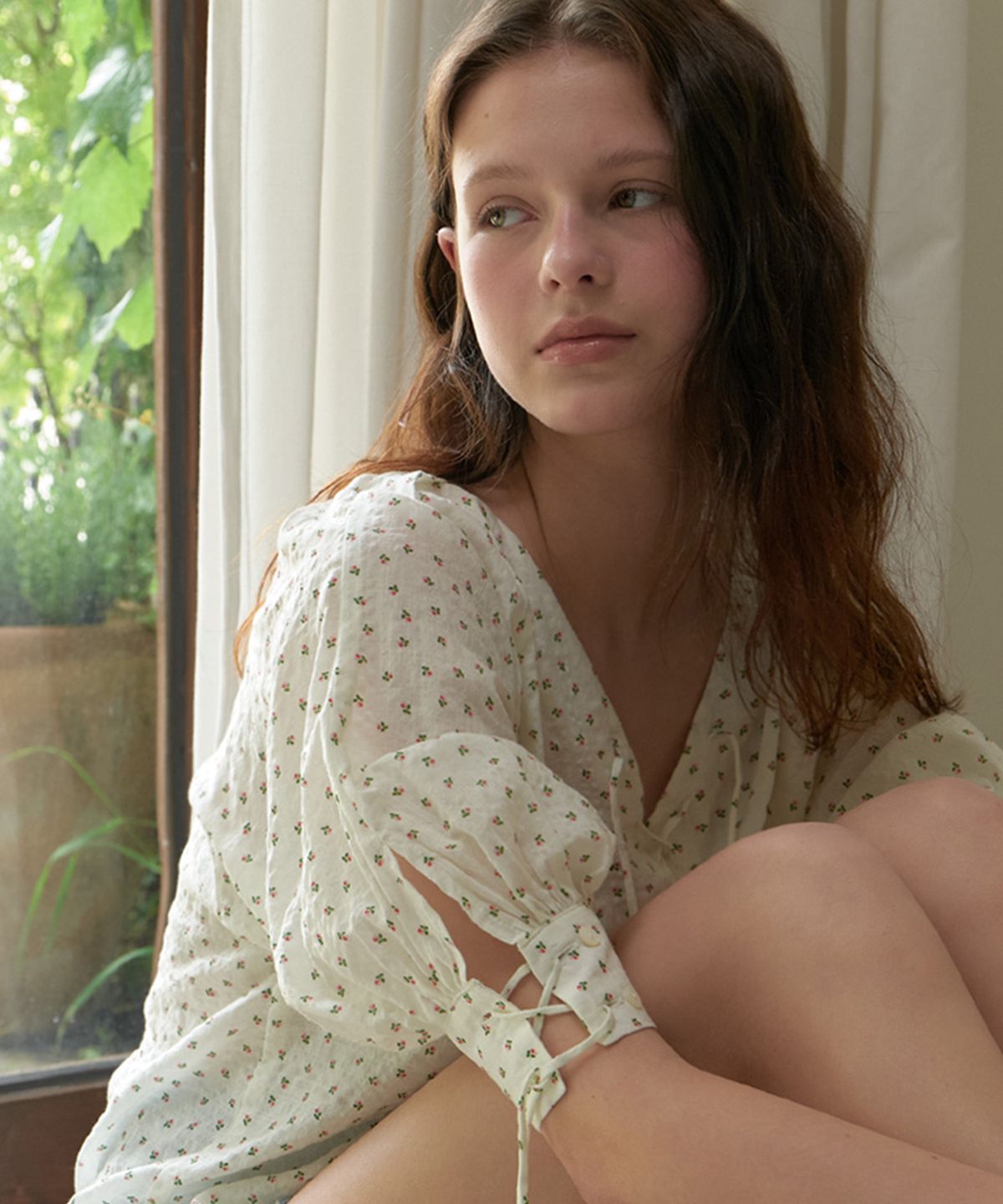 뮈르뮈르(MURMURE) 알리체 레이스업 투웨이 블라우스_Alice Blouse