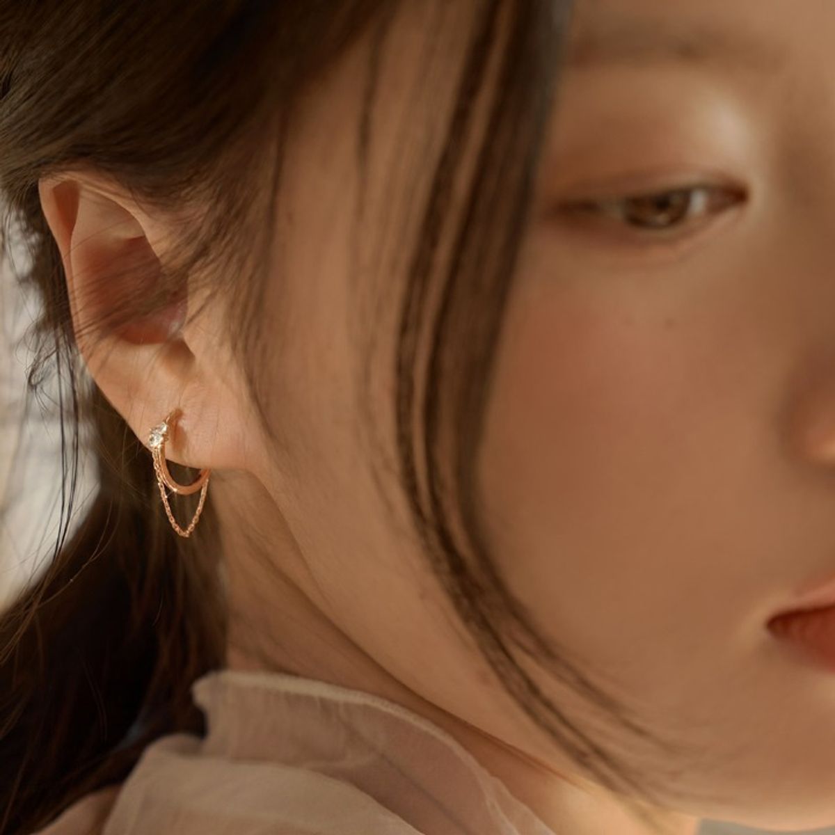 더블유비엘(WBL) 14k post 글리머 체인 원터치링 귀걸이