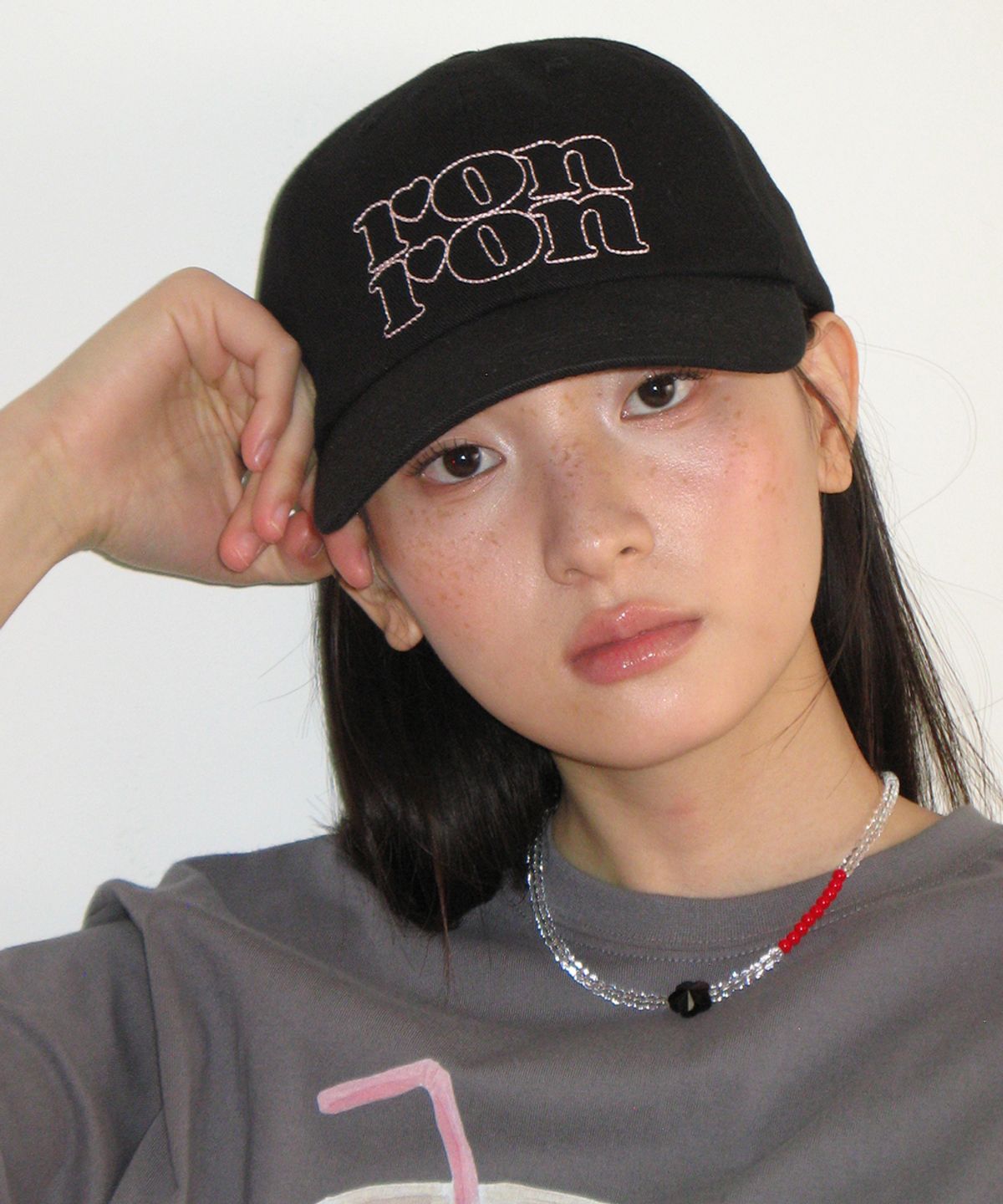 론론(RONRON) STITCH LOGO PIGMENT BALL CAP BLACK