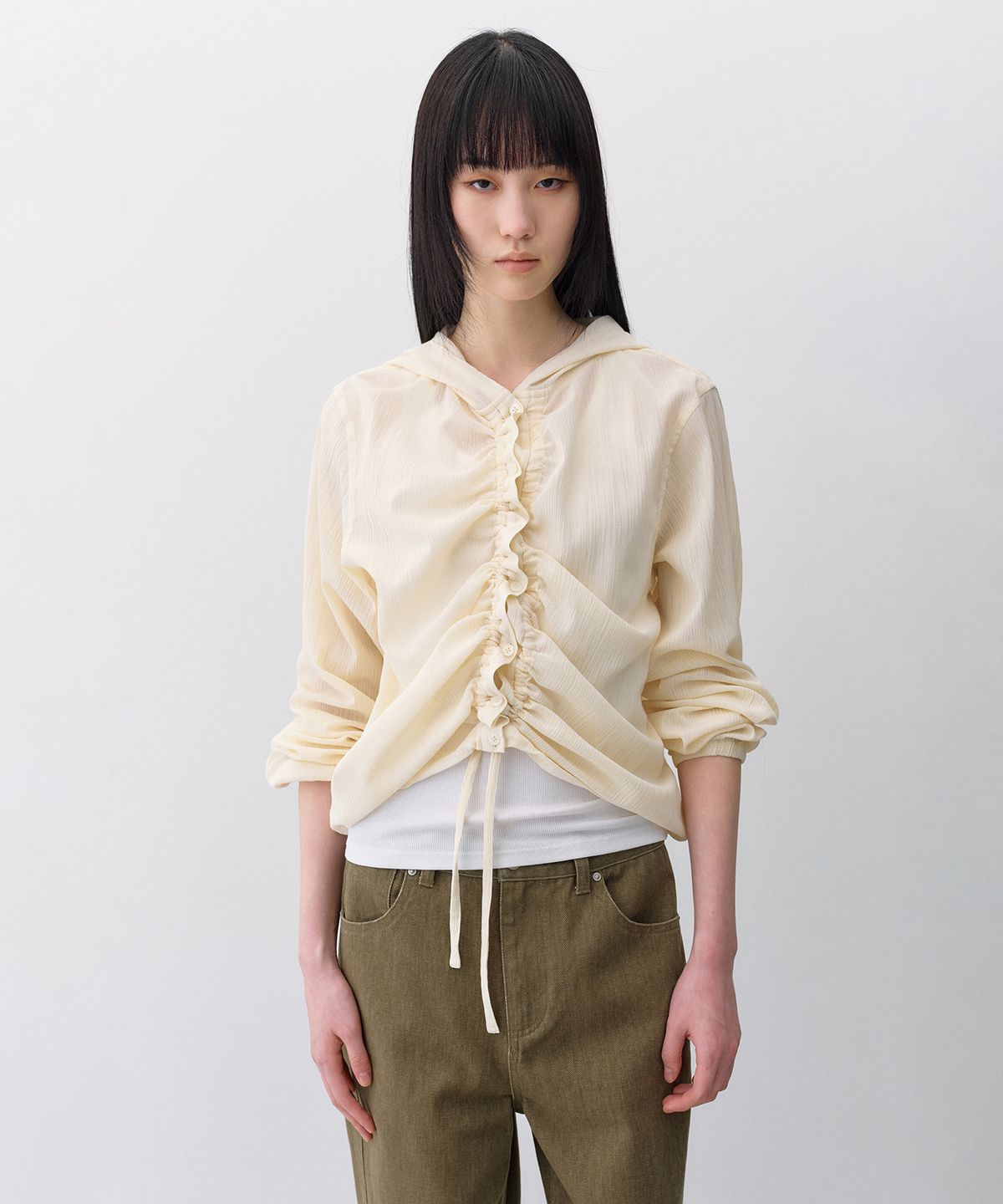인사일런스 우먼(INSILENCE WOMEN) 텍스쳐드 셔링 후드 셔켓 LIGHT BEIGE