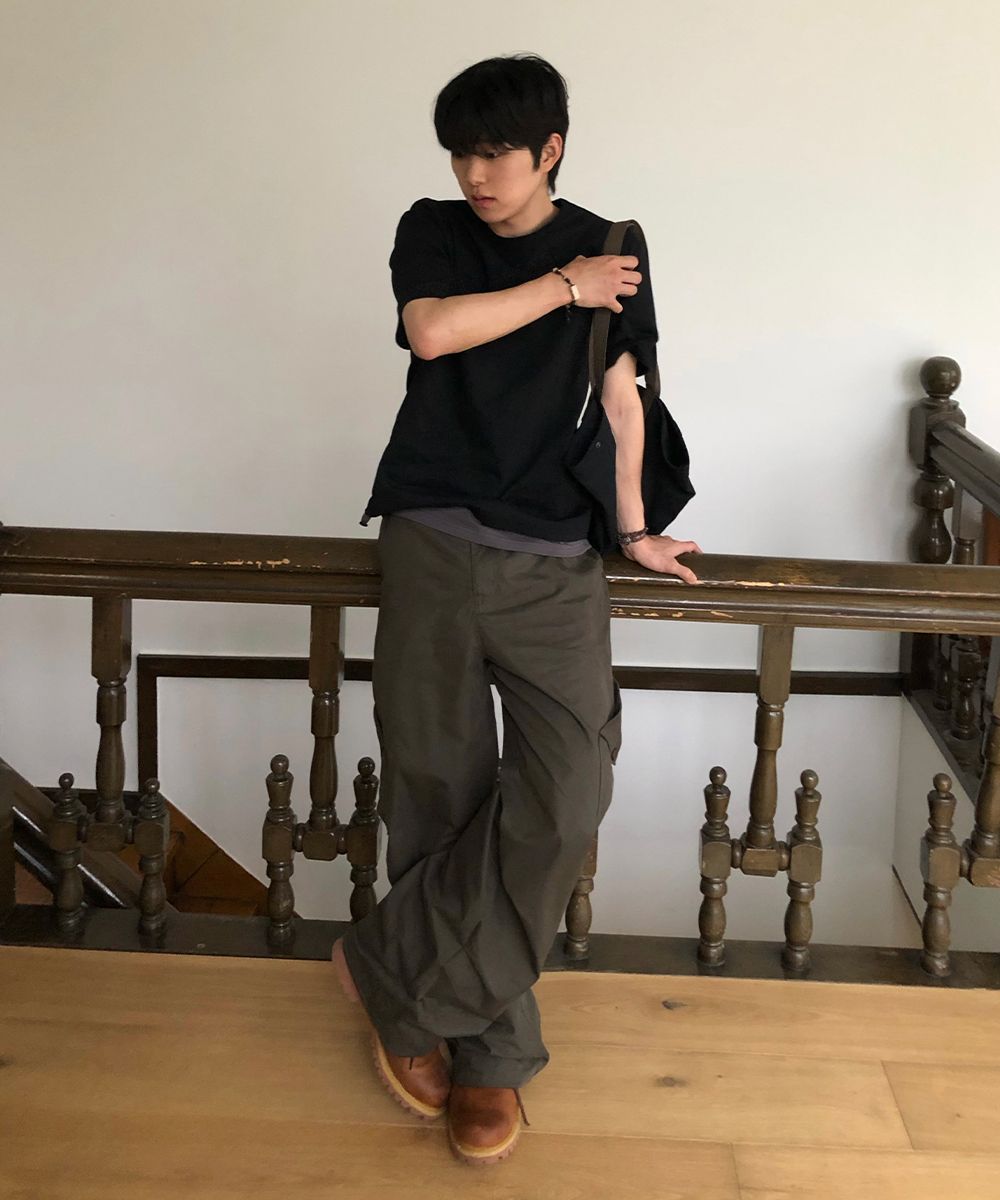 MUSINSA公式 | MISEKISEOUL MEN Folded pocket cargo parachute pants