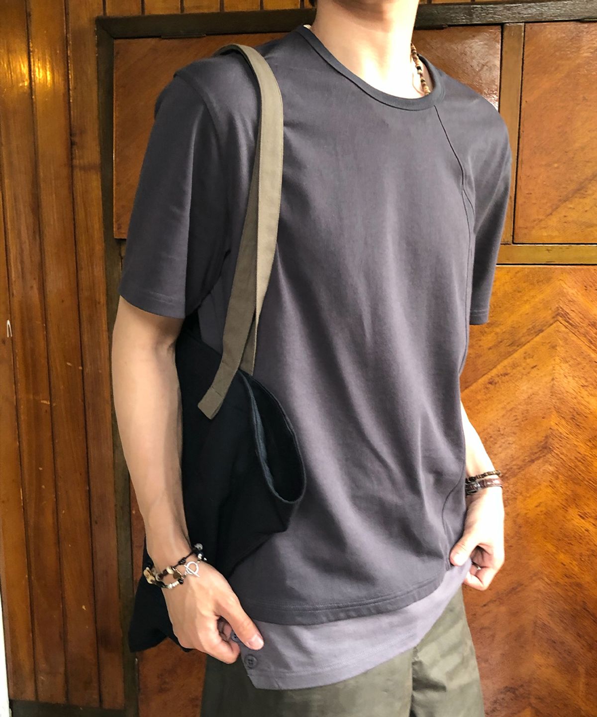 미세키서울 맨(MISEKISEOUL MEN) Line layered short sleeve CHARCOAL