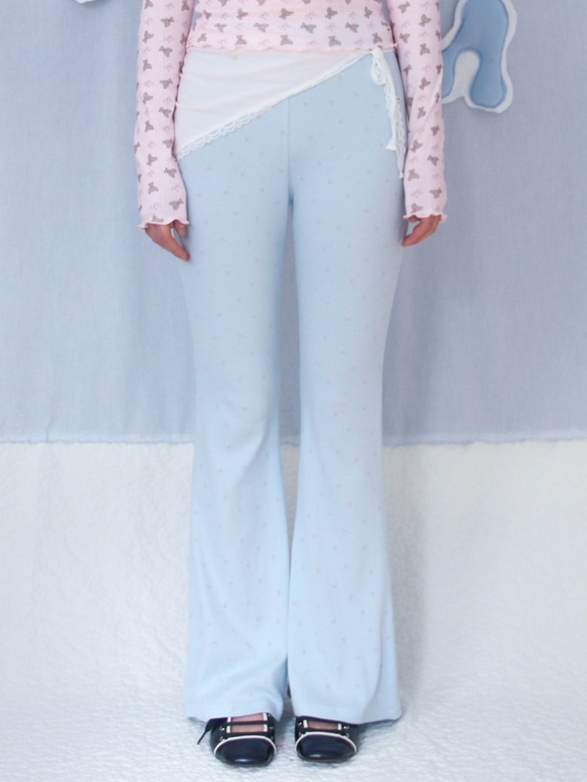 구름킴(GULEMKIM) Bell pants (flower * 2 colors / waist * 2 ver.)