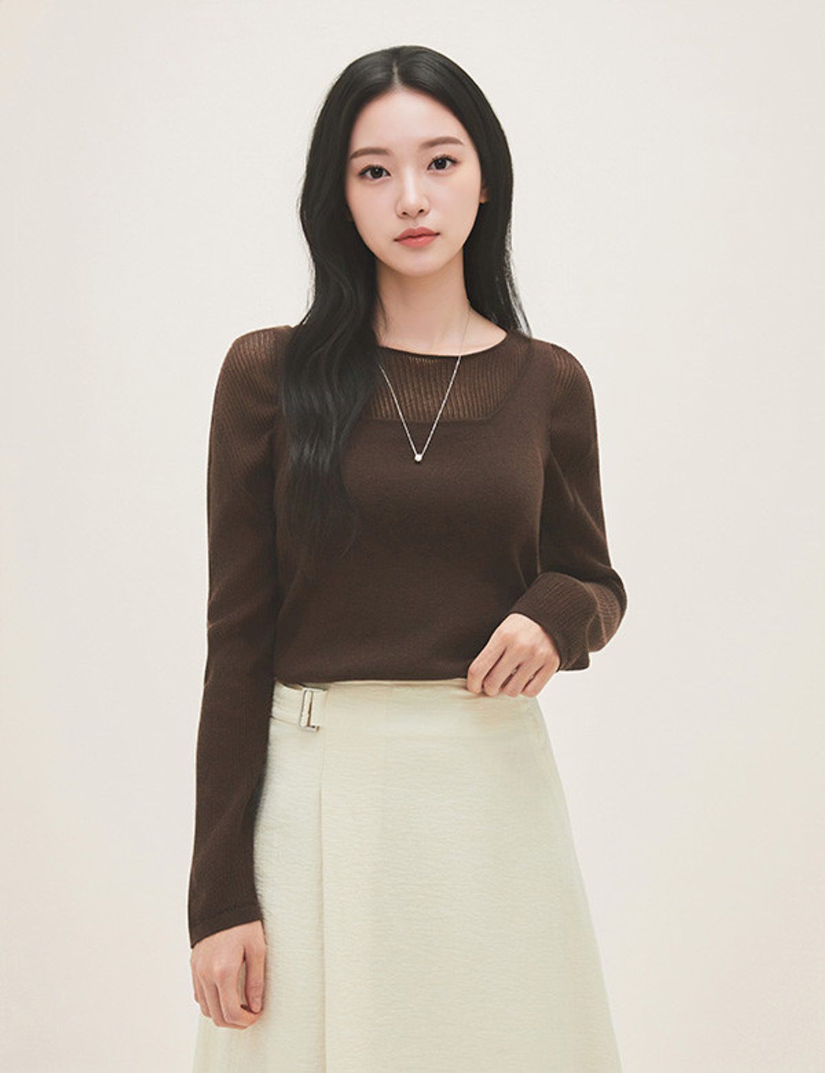 로엠(ROEM) 긴팔 나시 레이어드 세트 RMKAG25R11