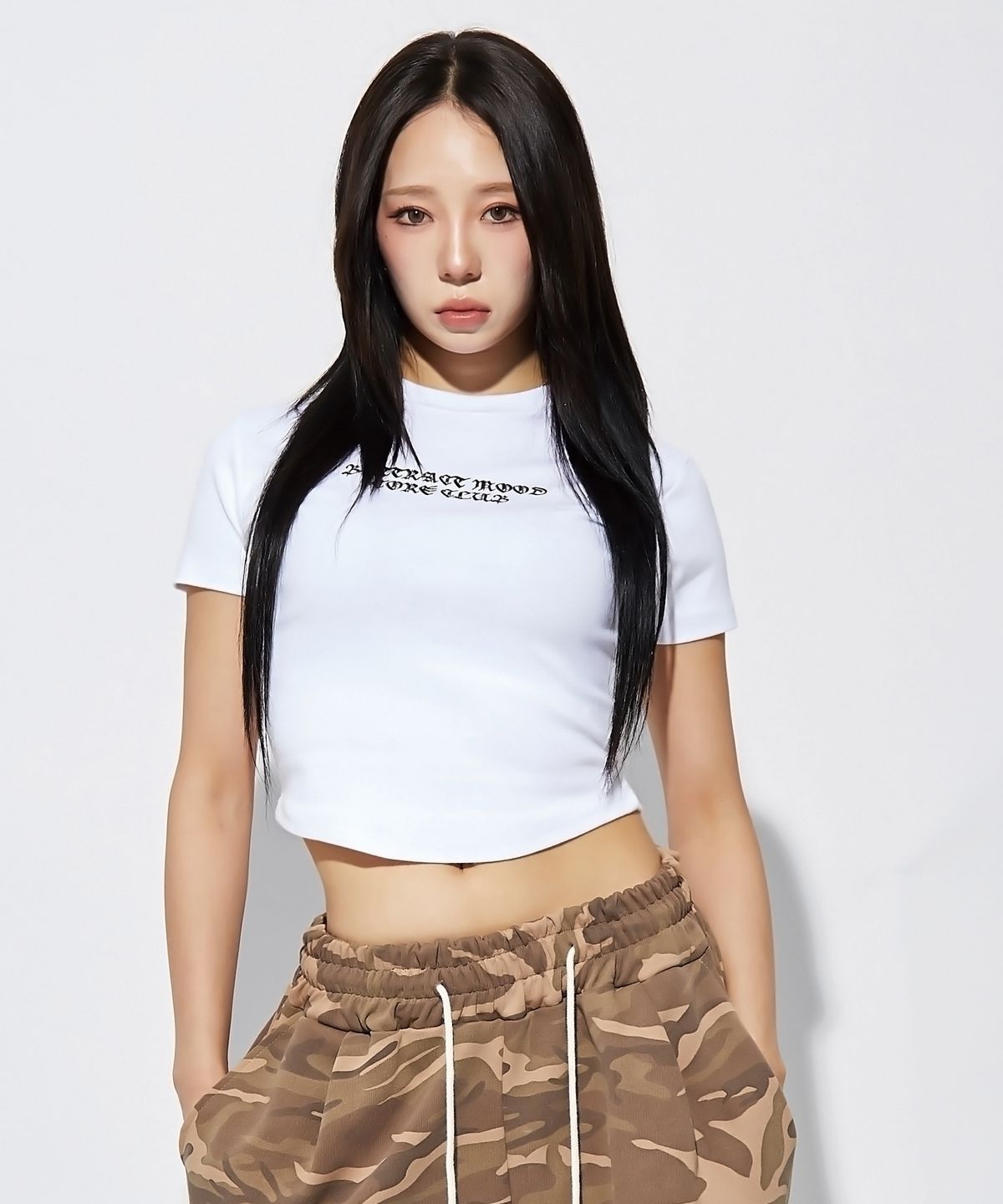 베트랙트(BATTRACT) 우먼스 코어 클럽 크롭 라운딩 티셔츠_화이트