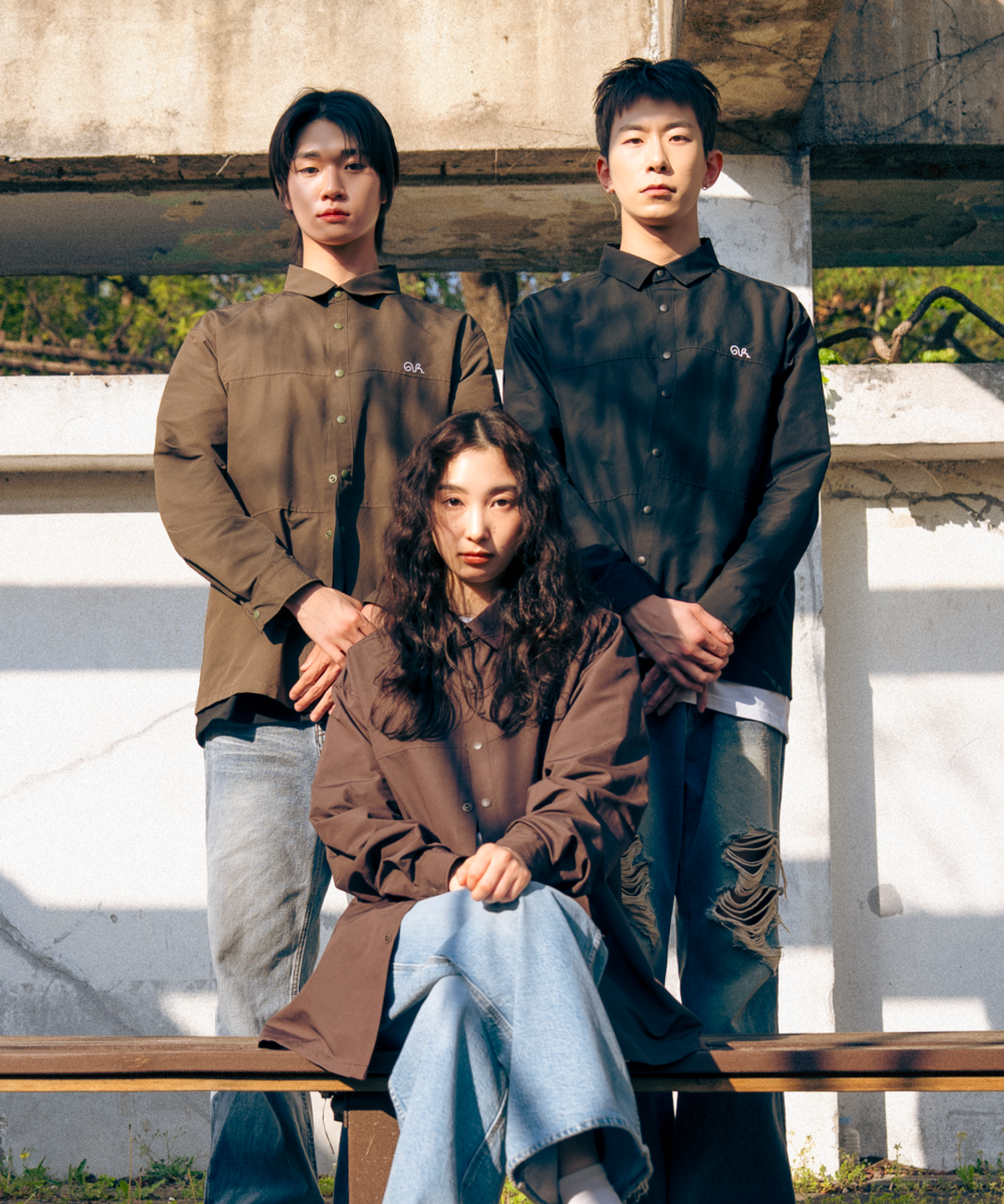 아워섹션(OURSECTION) 모노 호리존 셔츠 [브라운]