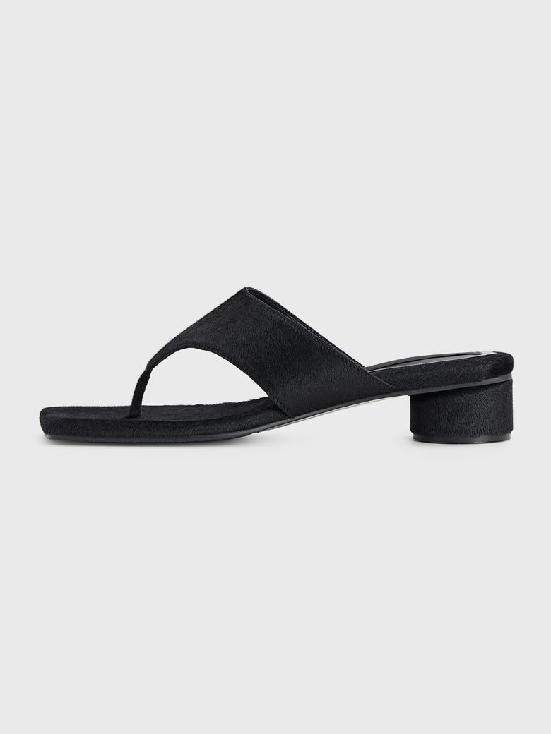 HAIRY BLOCK SANDALS