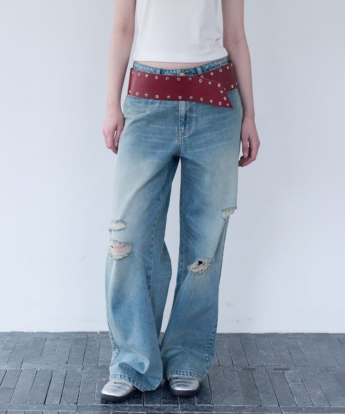 로라로라(ROLAROLA) VINTAGE LOW DENIM PANTS LIGHT BLUE