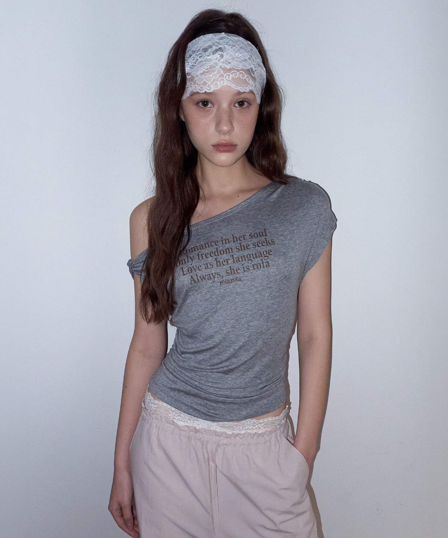 rolarola 半袖 ROLAROLA]MAISON DE ROLA EMBROIDERY LOOSE FIT T-SHIRT [BROWN]