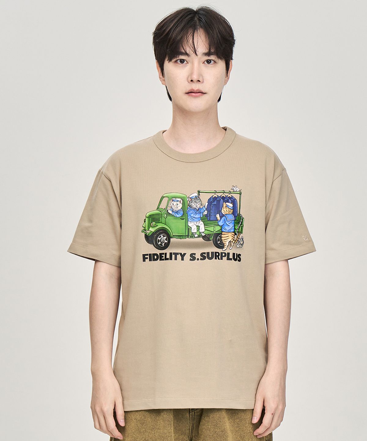 피델리티(FIDELITY) 네이비캣 티셔츠 베이지