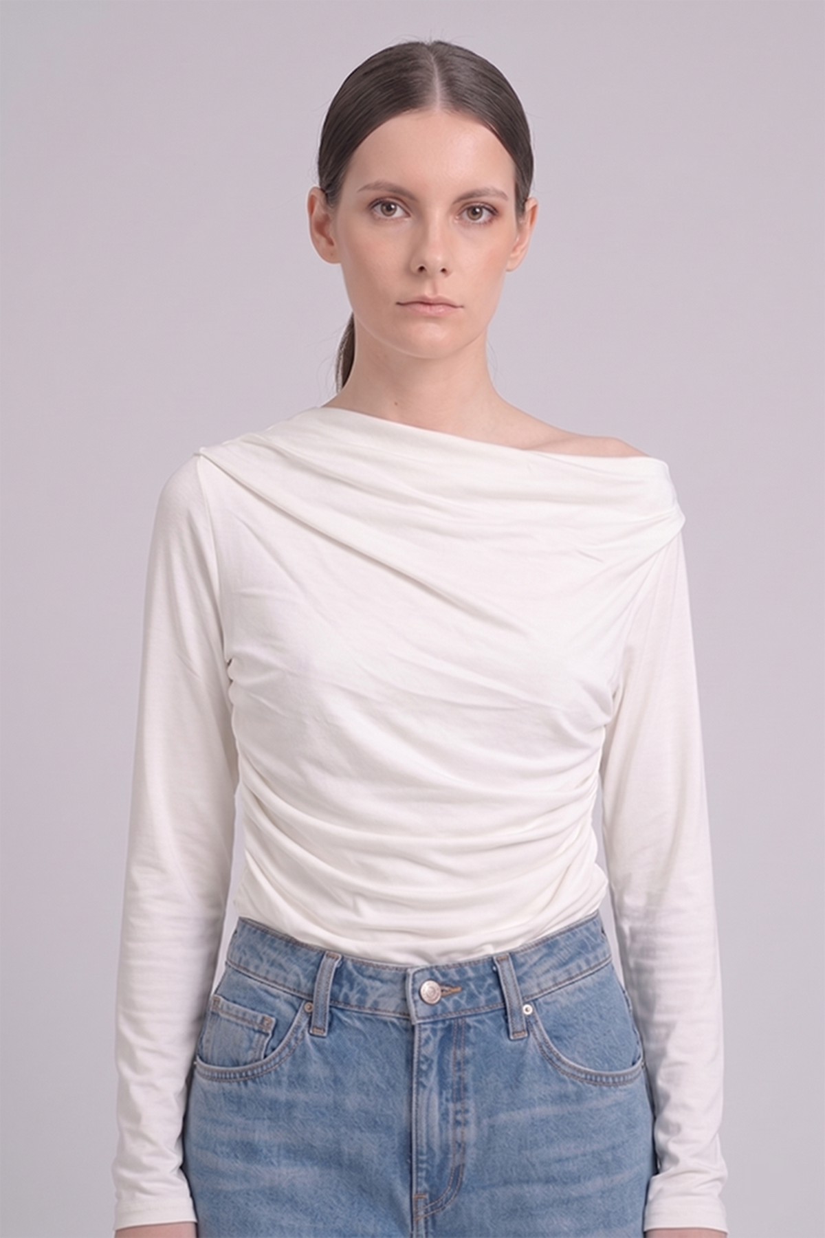 오드프레젠트(ODDPRESENT) Unbalanced Drape Top