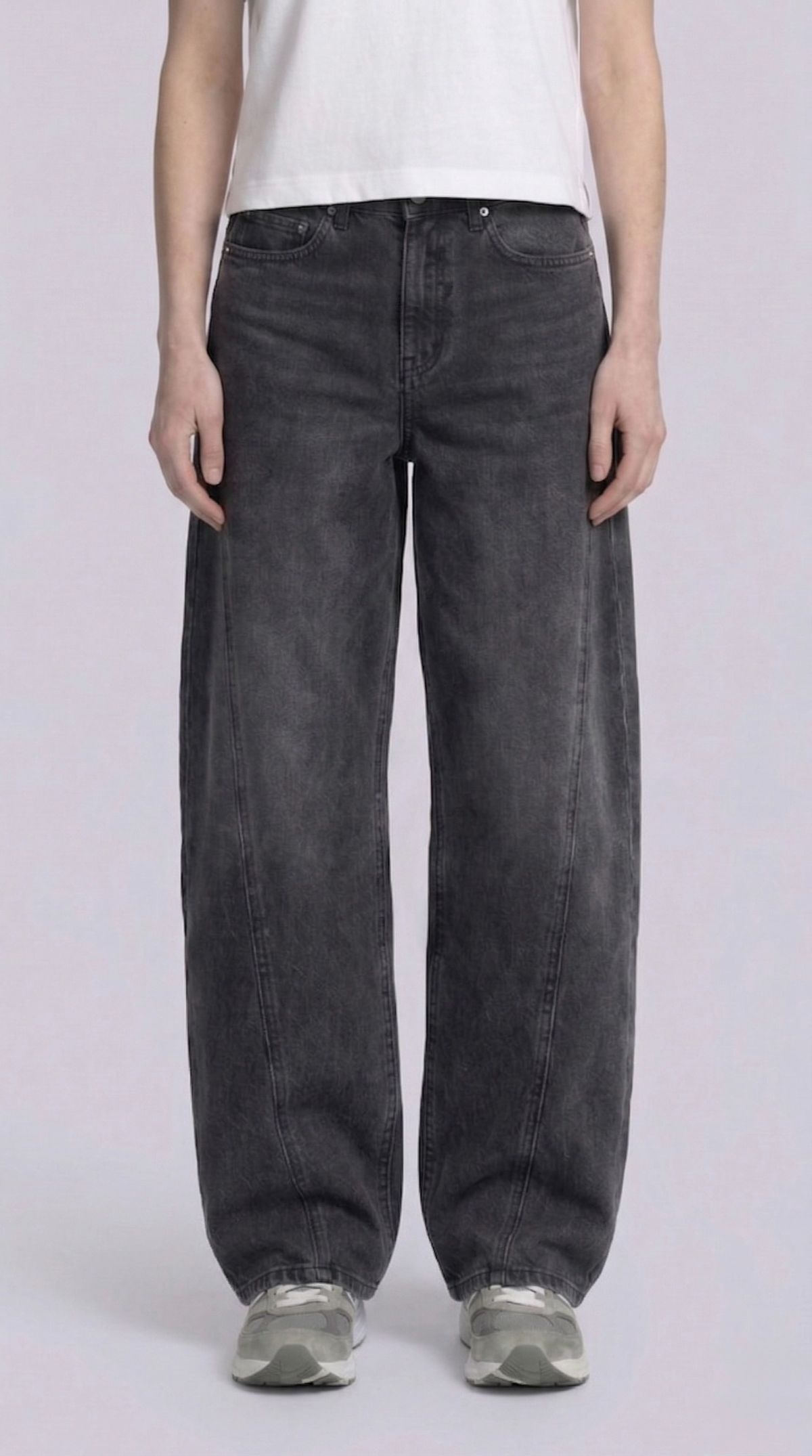 오드프레젠트(ODDPRESENT) Side Cut Barrel Jeans