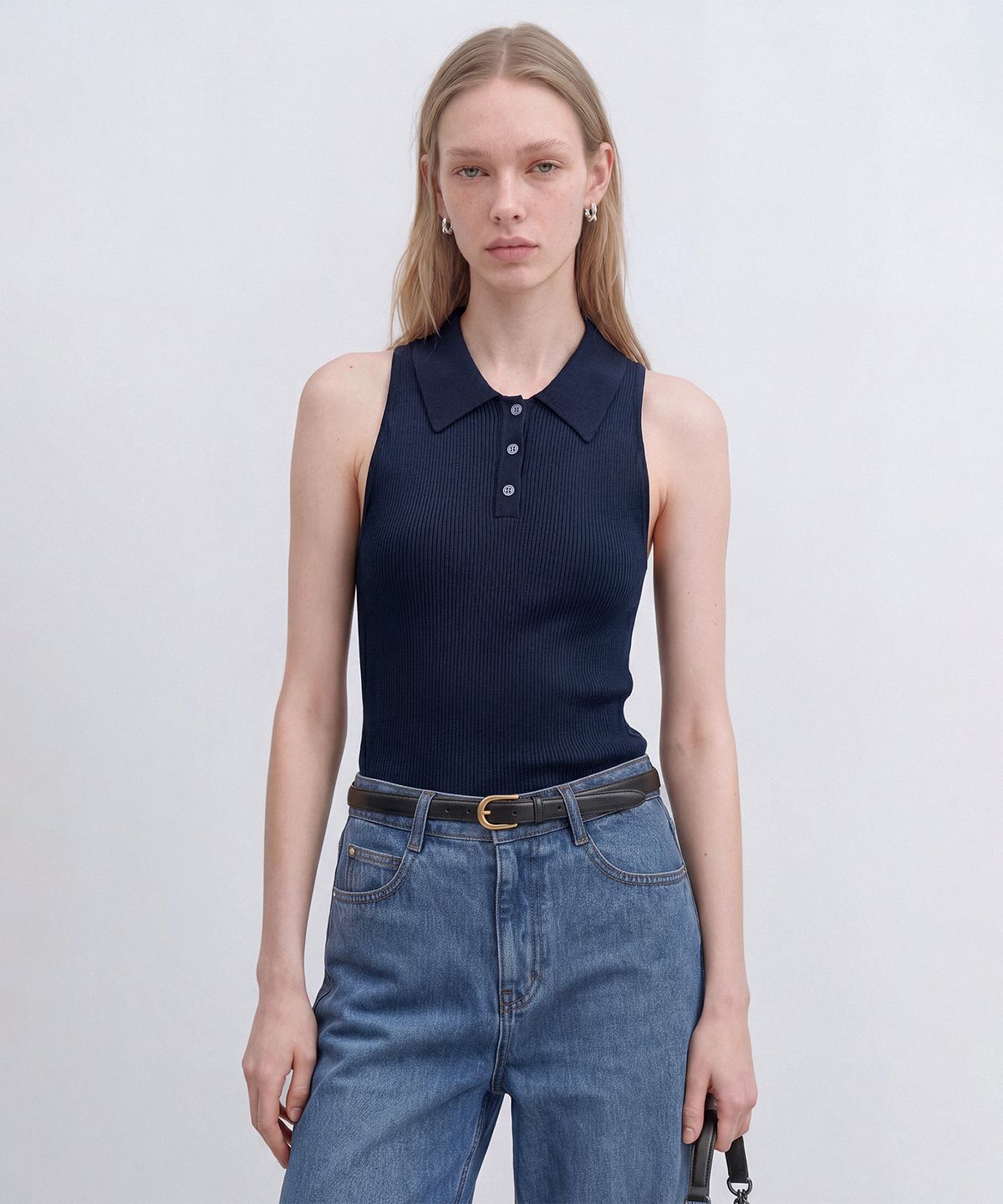룩캐스트(LOOKAST) 브리지트 슬리브리스 카라 니트_네이비 / BRIGITTE SLEEVELESS COLLAR KNIT_NAVY